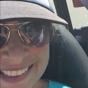 Meet your Posher, Diana